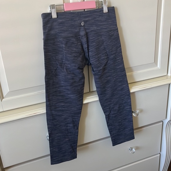 Lululemon Cropped Leggings - Picture 2 of 4